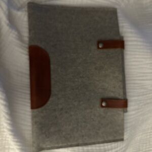 Byrd & Belle 15-inch laptop sleeve